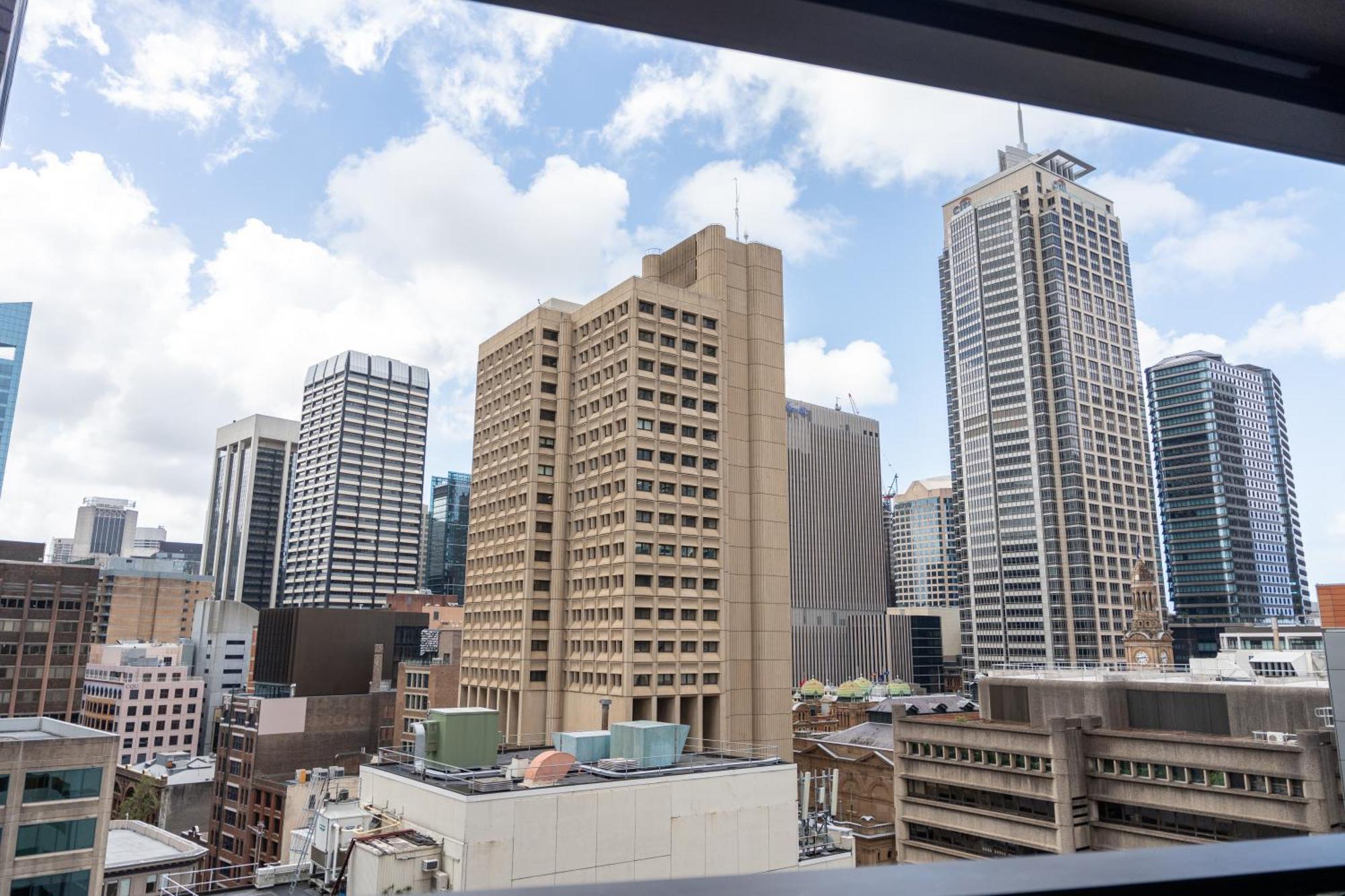 Apartment Luxury 2br 2ba & Free Parking - 5 Min Walk To Town Hall & Darling Harbour *
