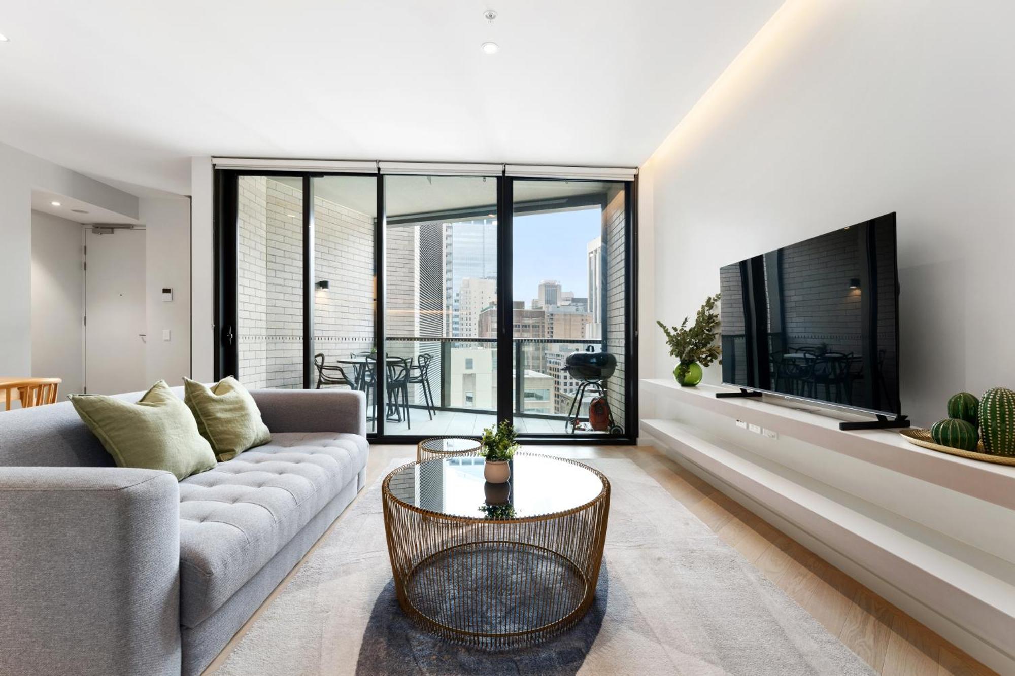 Luxury 2br 2ba & Free Parking - 5 Min Walk To Town Hall & Darling Harbour