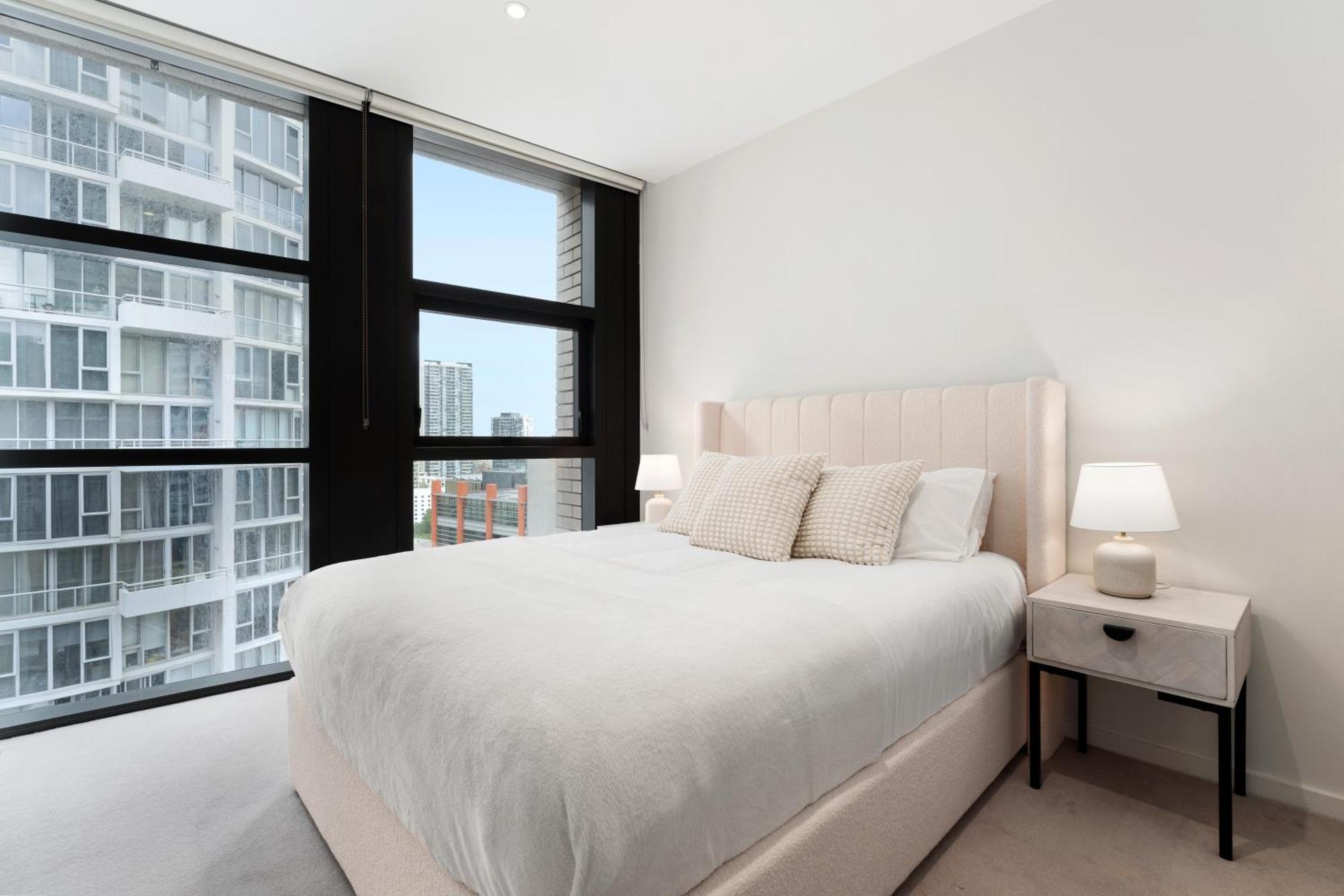 Apartment Luxury 2br 2ba & Free Parking - 5 Min Walk To Town Hall & Darling Harbour