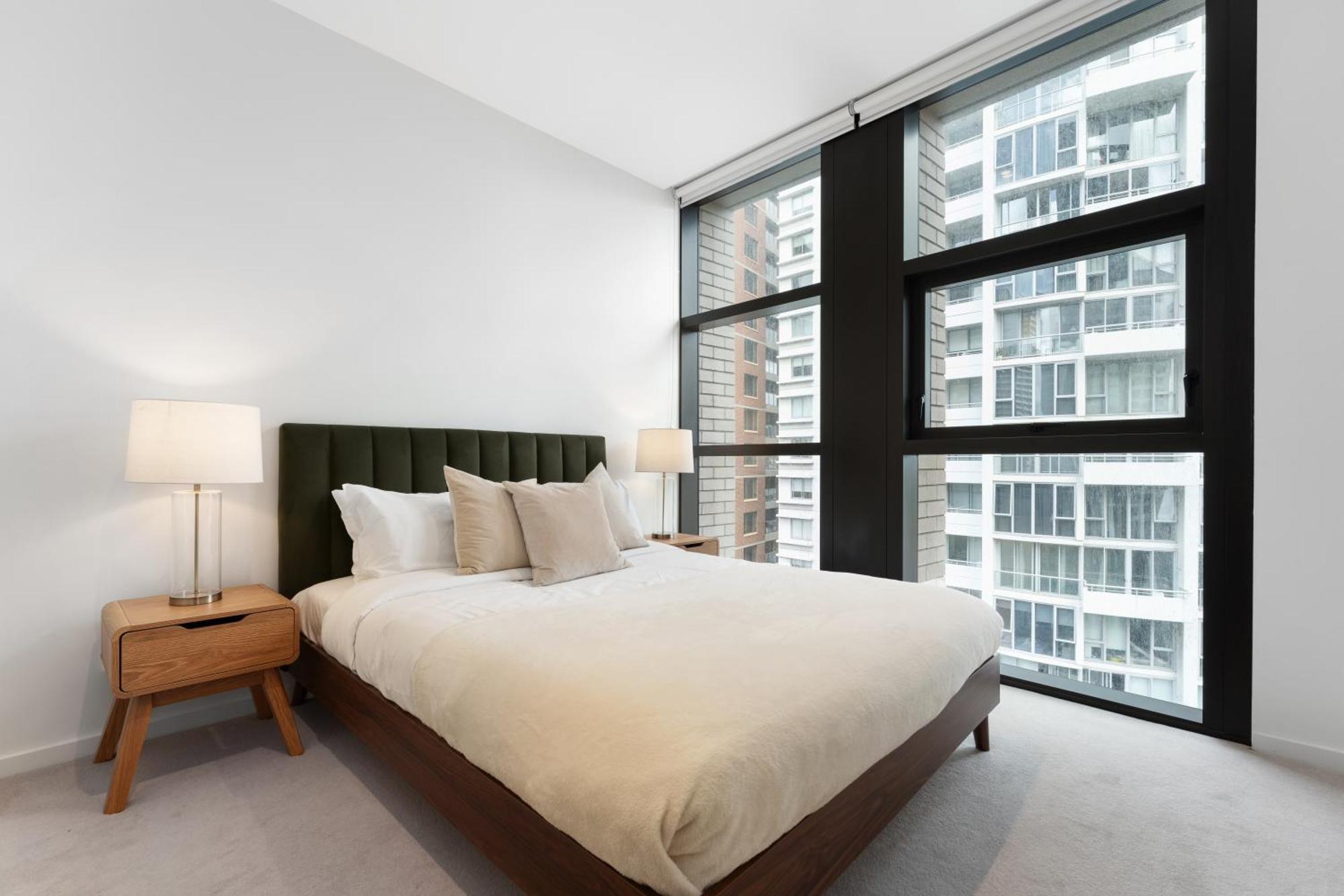 Luxury 2br 2ba & Free Parking - 5 Min Walk To Town Hall & Darling Harbour Apartment *
